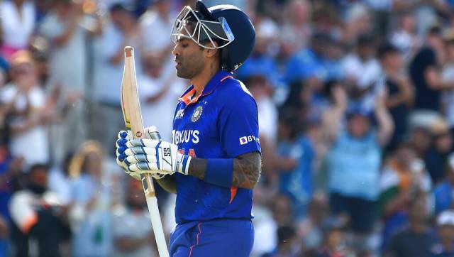 India vs England: Twitter reacts as Suryakumar Yadav slams maiden T20I ton in just 48 balls India vs England: Twitter reacts as Suryakumar Yadav slams maiden T20I ton in just 48 balls