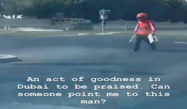 Watch: Food delivery agent removes concrete blocks from road to avoid traffic disruption, Dubai Prince appreciates Watch: Food delivery agent removes concrete blocks from road to avoid traffic disruption, Dubai Prince appreciates