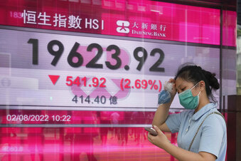 Asian shares decline after retreats on Wall Street, Europe Asian shares decline after retreats on Wall Street, Europe
