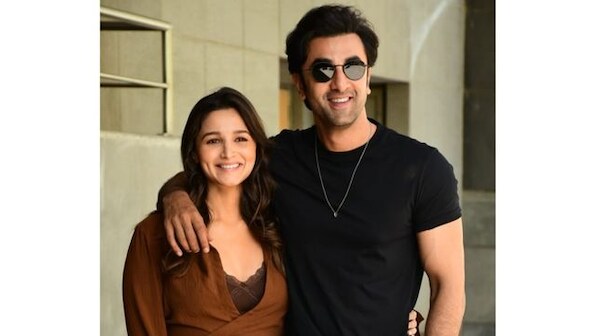 Ranbir Kapoor slammed for joking about Alia Bhatt's weight gain – Firstpost