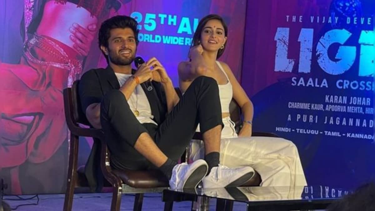 Vijay Deverakonda trolled for putting his feet up on the table in front of a journalist