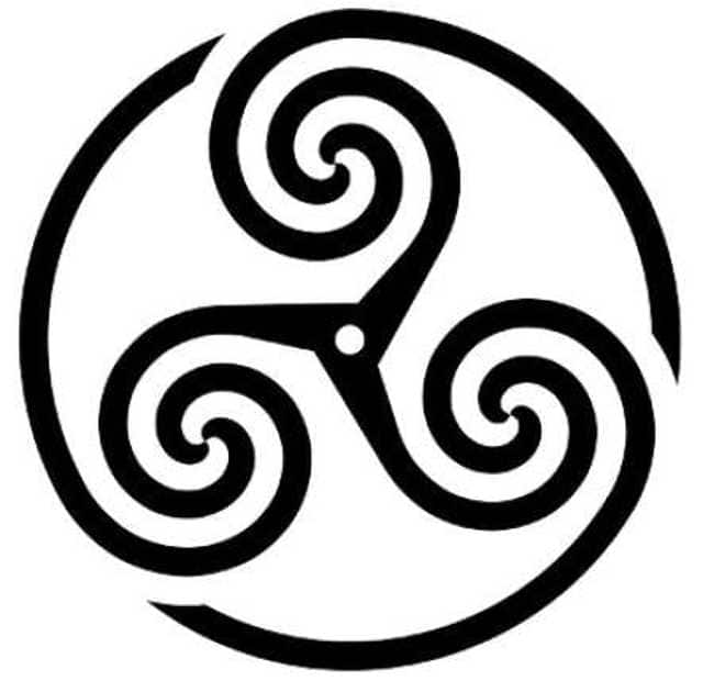 Triskelion of the Chaldeons- another form of Swastika denoting the cosmic movements. Image courtesy Monidipa Bose Dey