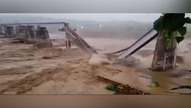 Himachal Pradesh: Kangra's Chakki bridge collapses amid heavy rainfall Himachal Pradesh: Kangra's Chakki bridge collapses amid heavy rainfall