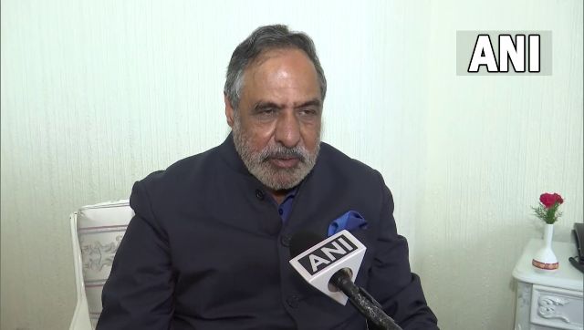Dissident Congress leader Anand Sharma raises questions on electoral rolls at CWC meet, say sources Dissident Congress leader Anand Sharma raises questions on electoral rolls at CWC meet, say sources