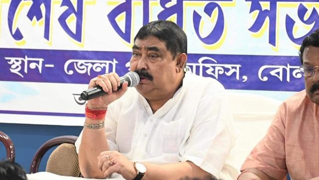 CBI sends summons to senior TMC leader Anubrata Mondal in connection with cattle smuggling scam CBI sends summons to senior TMC leader Anubrata Mondal in connection with cattle smuggling scam
