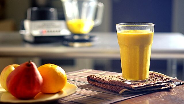 Instead of taking detox smoothies, avoid these food toxins to maintain your health Instead of taking detox smoothies, avoid these food toxins to maintain your health