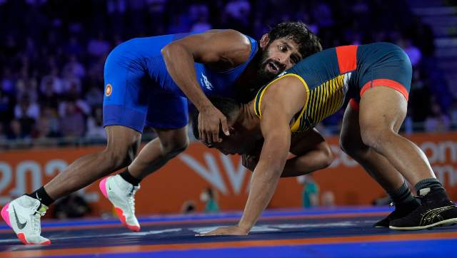 CWG 2022: Safety concerns about overhead installations cause chaos and 2-hour delay in wrestling; Bajrang, Deepak win-Sports News , Firstpost