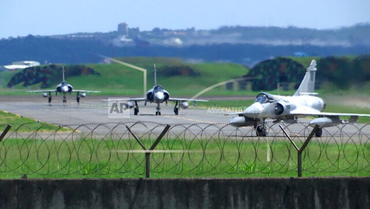 China conducts fresh military drills around Taiwan