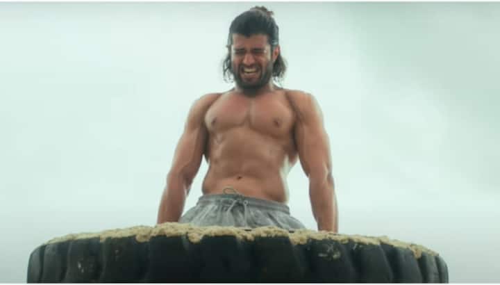 Why Vijay Deverakonda's Liger's Hindi version is not releasing on Thursday morning?