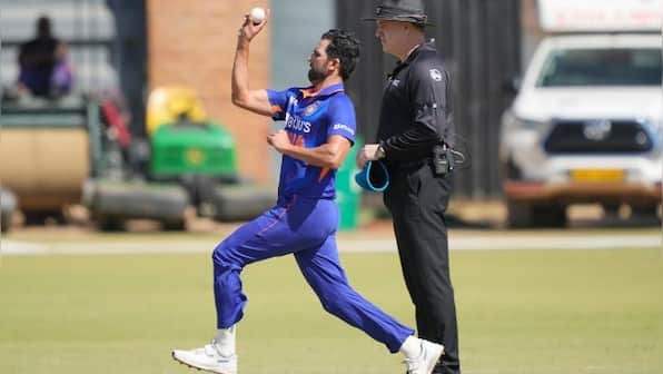 Watch: Deepak Chahar ‘Mankads’ Zimbabwe opener Innocent Kaia but let him go with a warning in 3rd ODI