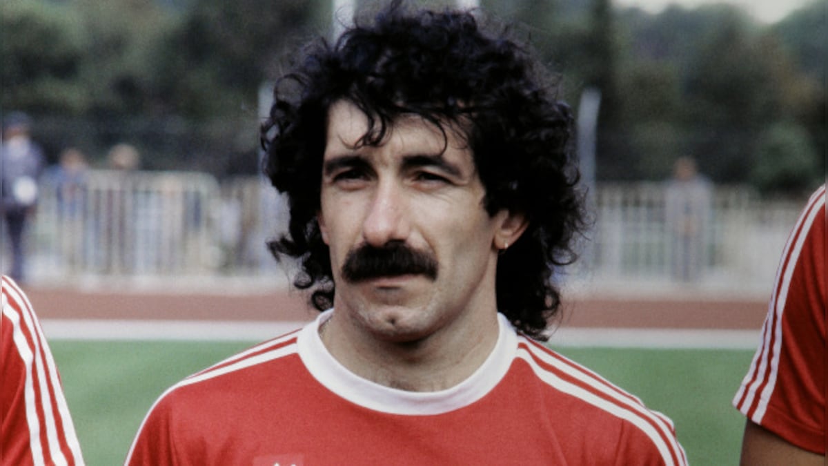 Former Portugal and Benfica midfielder Fernando Chalana dies aged 63