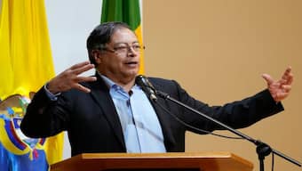 Colombia strikes ceasefire deal with main armed groups