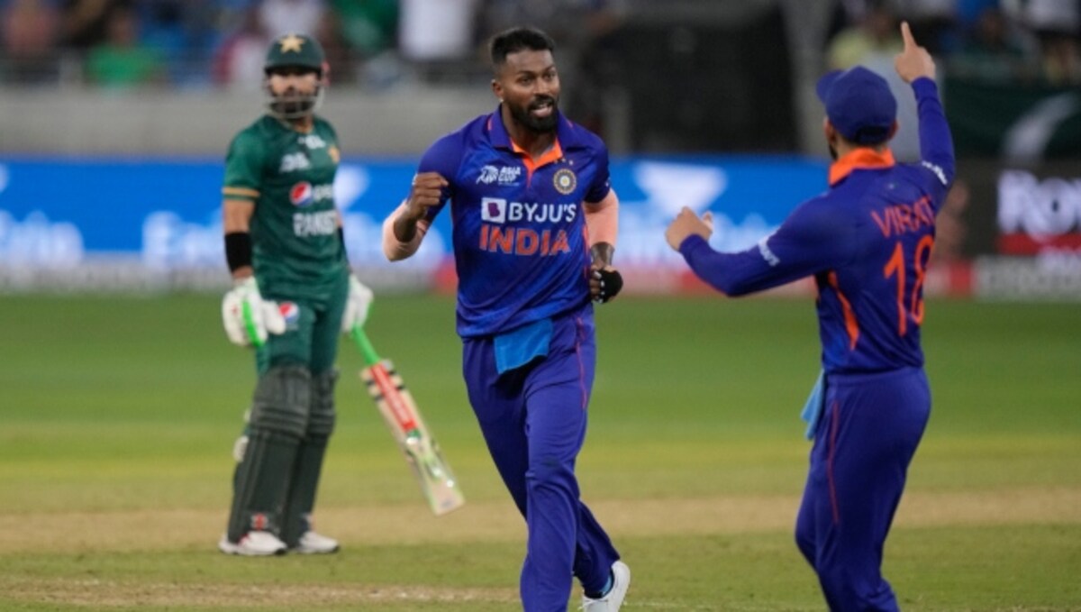 India vs Pakistan, Asia Cup: Hardik Pandya brings Pakistan's downfall,  brother Krunal Pandya cheers - Firstcricket News, Firstpost