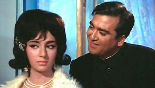 Vimi: The stoic beauty Sunil Dutt serenaded in Humraaz Vimi: The stoic beauty Sunil Dutt serenaded in Humraaz