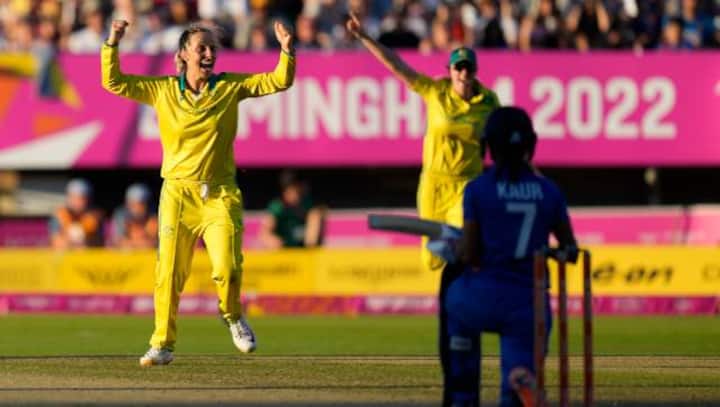 Commonwealth Games: Disastrous batting decisions in final against Australia reduce Indian golden hopes to silver