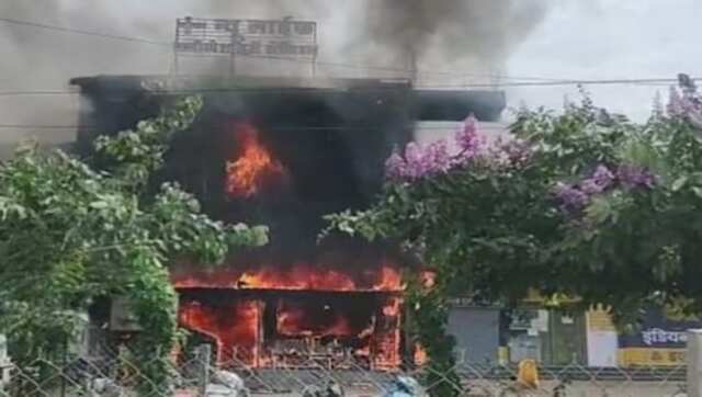Jabalpur fire: Police announce cash reward for information on absconding doctors; registration of 28 hospitals revoked Jabalpur fire: Police announce cash reward for information on absconding doctors; registration of 28 hospitals revoked