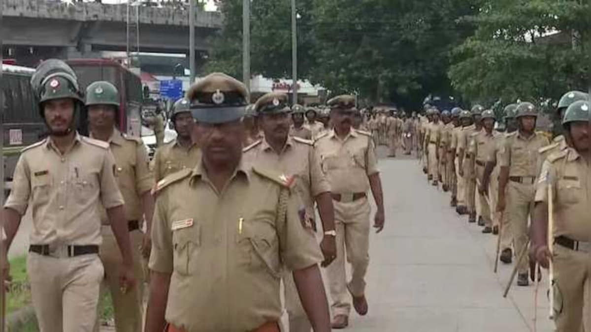 Karnataka: Section 144 imposed in Shivamogga after tension escalates over Veer Savarkar portrait