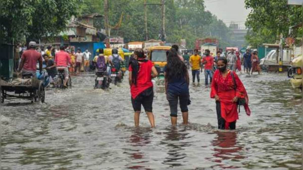 Kerala rains: 18 dead, red alert in eight districts, five flights from Middle East diverted