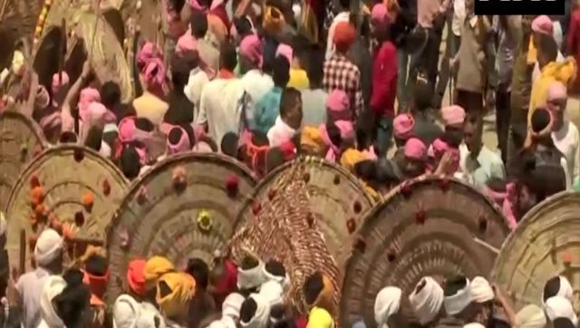 Kumaon celebrates 'stone-pelting' festival, over 200 injured Kumaon celebrates 'stone-pelting' festival, over 200 injured