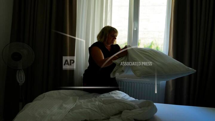 Refugees who fled Ukraine since Russian invasion slow to join EU workforce
