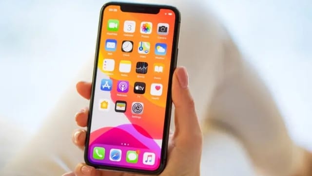 Nearly half of Android users considering switching to iPhone over security and privacy concerns: Survey- Technology News, Firstpost