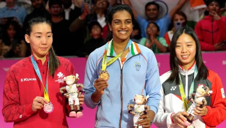 Twitter erupts in joy as PV Sindhu wins her maiden singles CWG gold