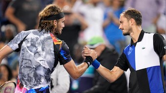 Medvedev ousted by Tsitsipas after error-strewn performance in Cincinnati semis; Kvitova faces Garcia in final