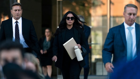 Vannesa Bryant’s lawyer says photos of Kobe’s remains shared 'for a laugh'