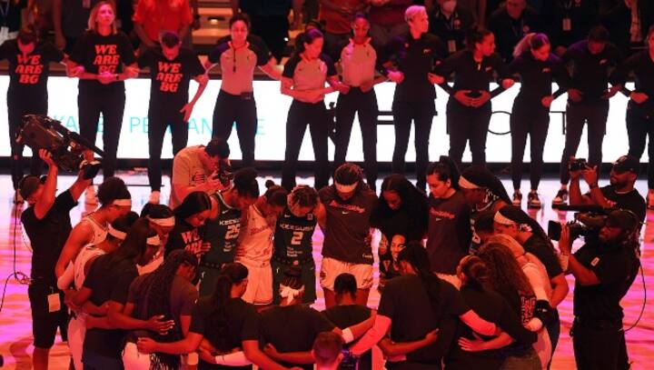 Brittney Griner recognized with WNBA moment of silence Brittney Griner recognized with WNBA moment of silence