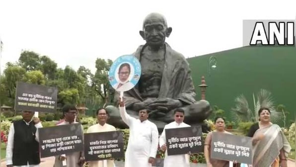 WATCH: West Bengal BJP MPs protest in front of Gandhi statue against Partha Chatterjee's alleged role in Bengal SSC scam