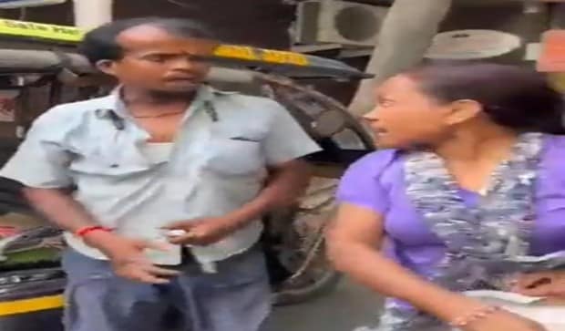 Woman thrashes e-rikshaw driver in Noida; slaps him 17 times in 90 seconds Woman thrashes e-rikshaw driver in Noida; slaps him 17 times in 90 seconds