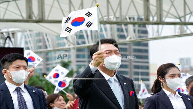 Seoul says using nuclear weapons will put North Korea on a 'path of self-destruction' Seoul says using nuclear weapons will put North Korea on a 'path of self-destruction'