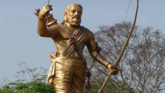 Prime Minister Narendra Modi unveiled the 30-feet tall bronze statue of Alluri Sitarama Raju on his 125th birth anniversary in Andhra Pradesh. Image courtesy: @VPSecretariat