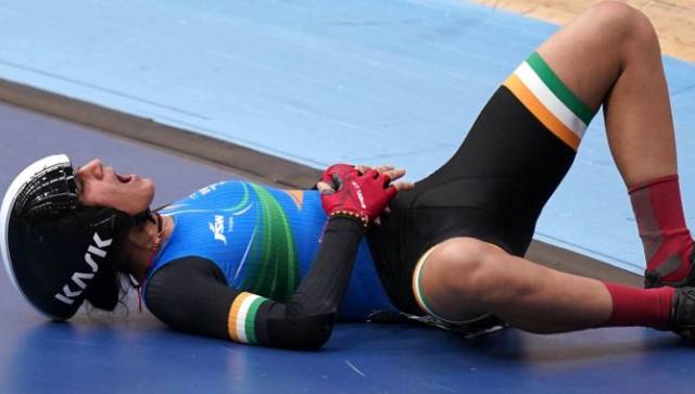 Commonwealth Games: Indian cyclist Meenakshi suffers crash, run over by rival Commonwealth Games: Indian cyclist Meenakshi suffers crash, run over by rival