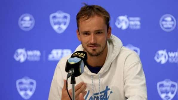 Cincinnati Masters: Daniil Medvedev says mocking spectator demanded response