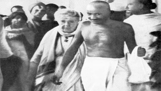 Mahatma Gandhi was a huge admirer of Annie Besant. It is told that she once wrote a letter to Gandhi, saying that only time would tell which of the two (Besant and Gandhi) had been more faithful to India and freedom. Image Courtesy: mkgandhi.org