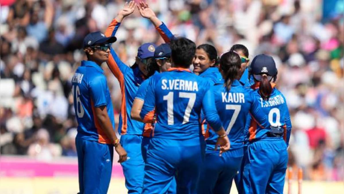 'Historic!': Twitter reacts as India women's cricket team qualify for Commonwealth Games gold medal match