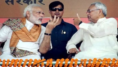 Can Nitish Kumar hold on to chief minister's chair after splitting with the NDA in Bihar?