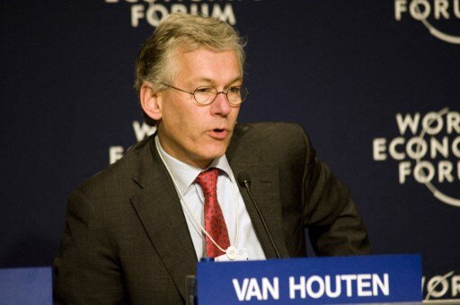 Philips chief Frans van Houten steps down over recall of faulty respirators Philips chief Frans van Houten steps down over recall of faulty respirators