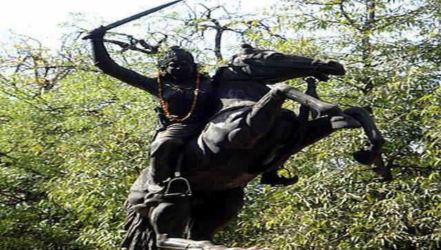 Statue of Jhalkaribai at Gwalior, Madhya Pradesh. Wikimedia Commons