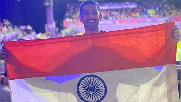 Vikrant Massey cheers for Team India at Commonwealth Games ’22 in Birmingham