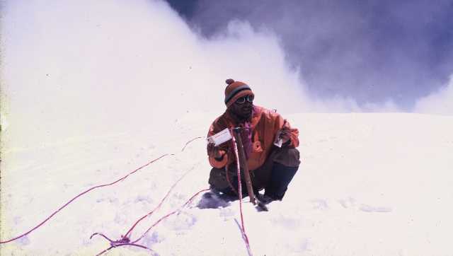 Harish Kapadia on the summit of Devtoli. Image courtesy Lt. Nawang Kapadia Library