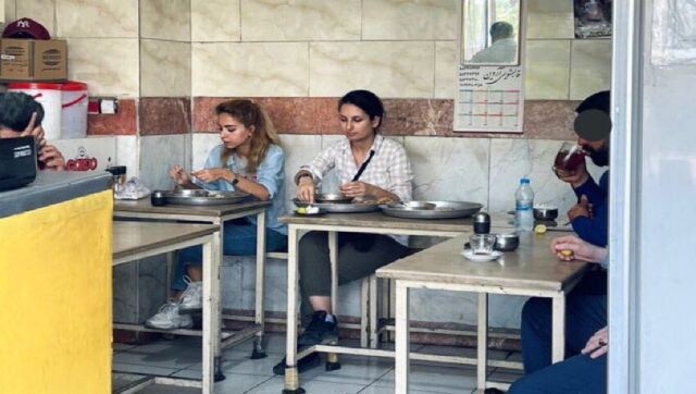 Iran: Woman arrested for having breakfast without wearing hijab Iran: Woman arrested for having breakfast without wearing hijab