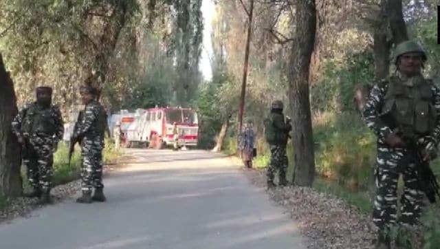 Encounters break out in Shopian, Baramulla after forces launch search operations-India News , Firstpost