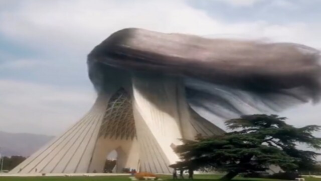 Artist expresses solidarity with protesting Iranian women, creates 'unique' animation on Azadi Tower Artist expresses solidarity with protesting Iranian women, creates 'unique' animation on Azadi Tower