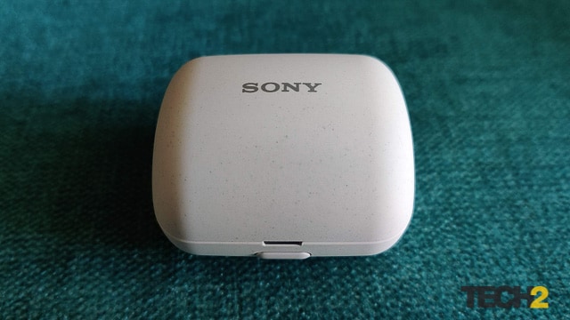 Sony LinkBuds WF-L900 Review Case