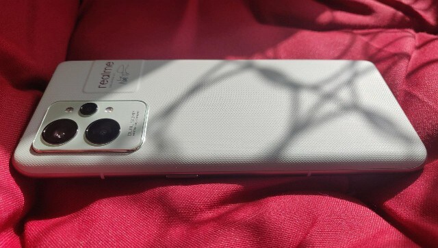 Textured-back-Realme-GT-2-Pro-Long-term-Review