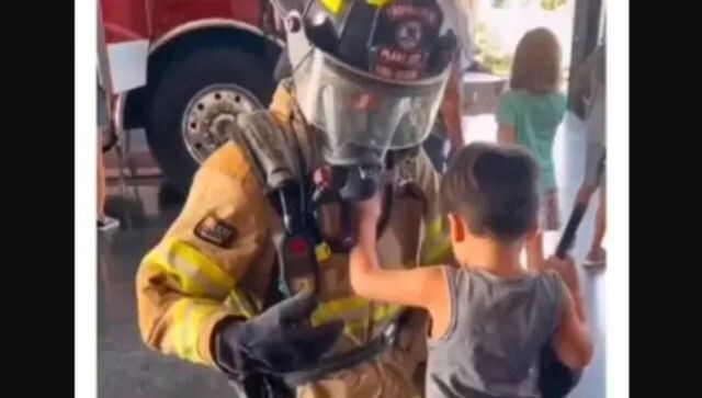 Viral: Firefighter makes visually impaired child's day, here's how Viral: Firefighter makes visually impaired child's day, here's how