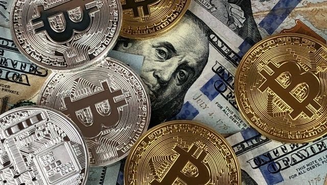‘Cryptocurrencies, such as Bitcoin, are decentralised Ponzi scheme’