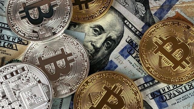 ‘Cryptocurrencies, such as Bitcoin, are decentralised Ponzi scheme’ ‘Cryptocurrencies, such as Bitcoin, are decentralised Ponzi scheme’